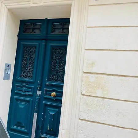 Apartment Peyrou Centre Yourhosthelper Montpellier